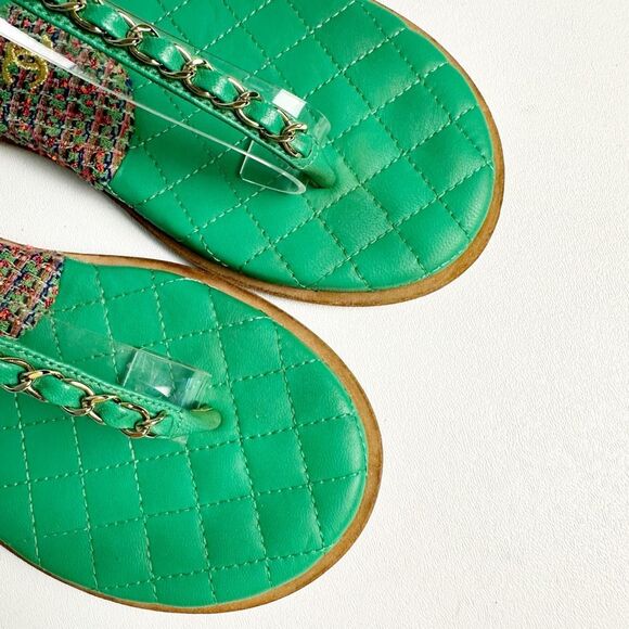 CHANEL Green Quilted Tweed Sandal Size 38.5 US 8 Chain T-strap Interlocking CC - Picture 4 of 11